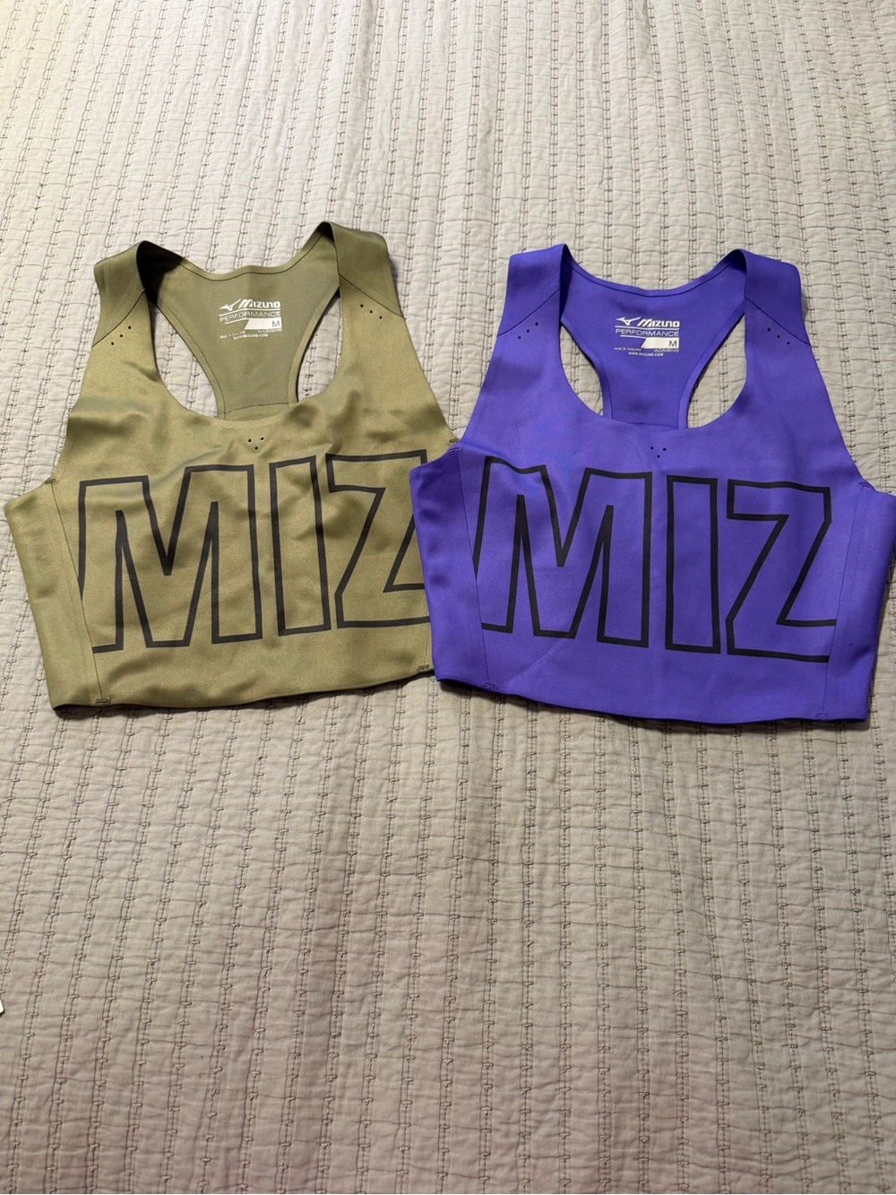Mizuno Womens Aero Battle Sports Bra Bundle